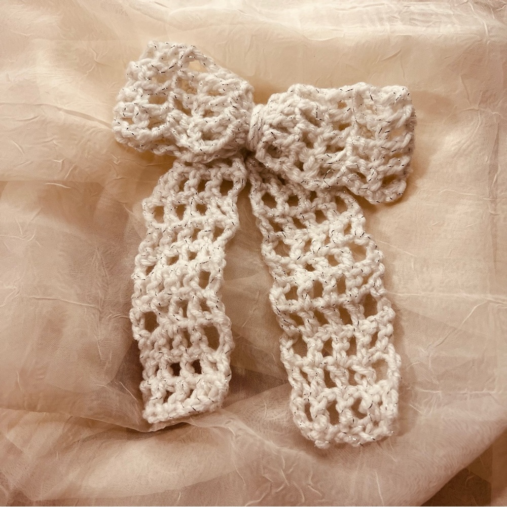 Crochet Lace Bow Hair Clip, French Clip Barrette, Sparkle White, 100% Acrylic